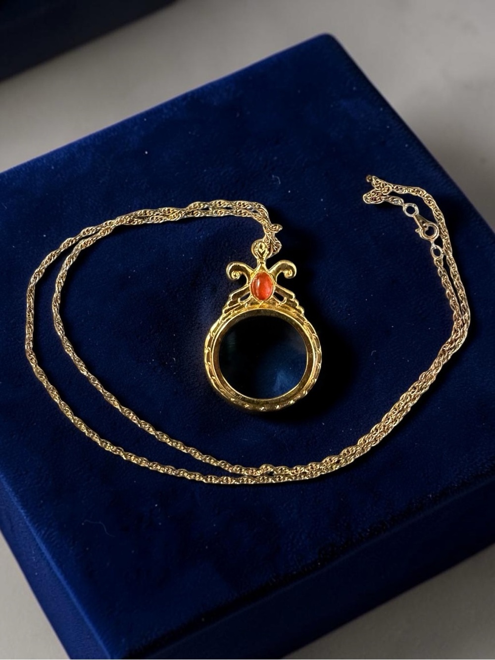 Vintage Magnifying Glass Pendant on Gold Tone Chain,  28” chain